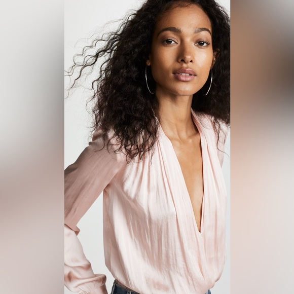 Paige Designer Light Pink Sevilla V-Neck Long Sleeve Bodysuit Women’s Size Small - Picture 2 of 13